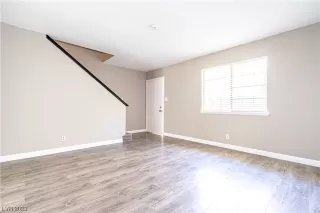 Photo #4: 2519944 Listing 