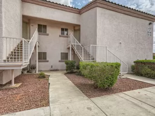 Photo #3: 2519945 Listing