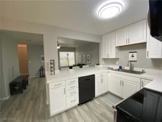 Photo #4: 2519966 Listing 