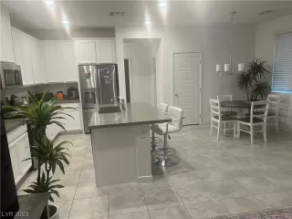 Photo #3: 2519967 Listing 