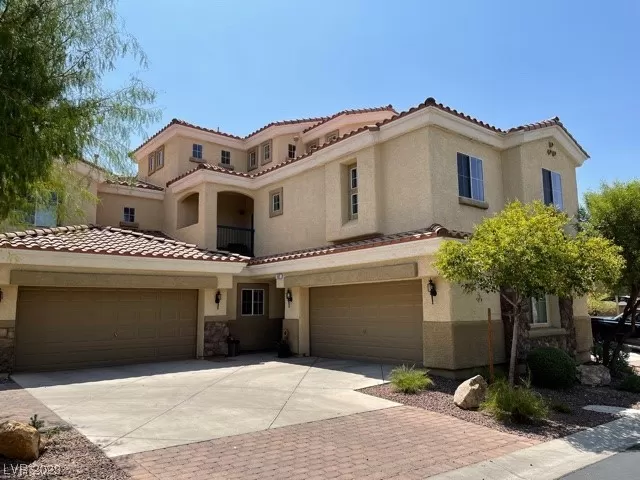 MLS: 2519969 Condo For Sale