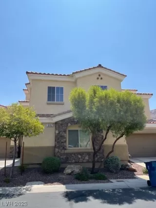 Photo #2: 2519969 Listing 