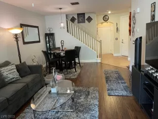 Photo #5: 2519969 Listing 