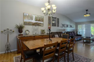 Photo #5: 2519977 Listing 