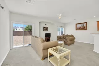 Photo #3: 2519979 Listing 