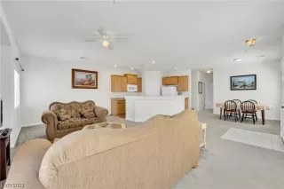 Photo #4: 2519979 Listing 