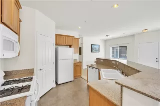 Photo #6: 2519979 Listing 