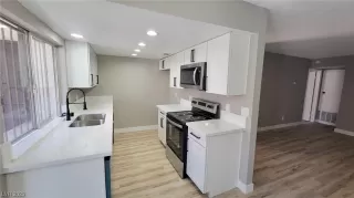 Photo #2: 2519988 Listing 