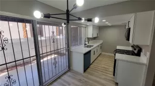 Photo #3: 2519988 Listing 