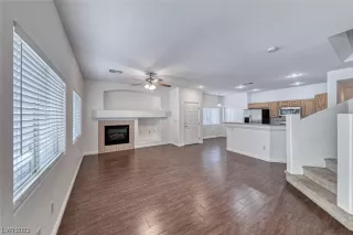 Photo #2: 2520025 Listing