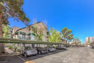 Photo #1: 2520062 Listing