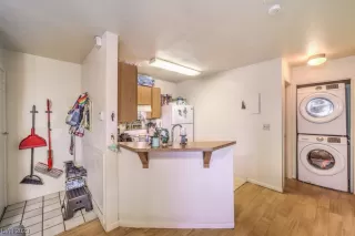 Photo #3: 2520062 Listing