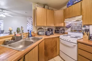 Photo #5: 2520062 Listing