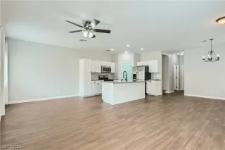 Photo #4: 2520096 Listing 