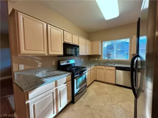 Photo #3: 2520107 Listing 