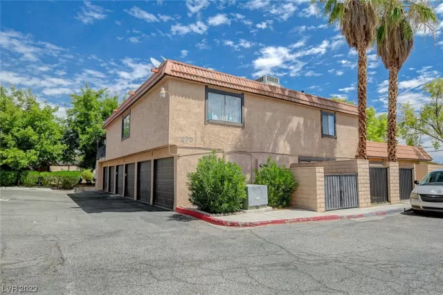 MLS: 2520127 Condo For Sale