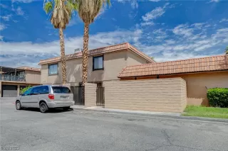 Photo #1: 2520127 Listing