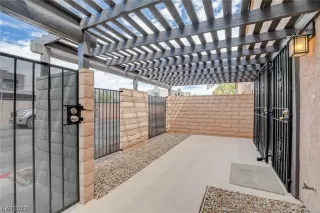 Photo #2: 2520128 Listing