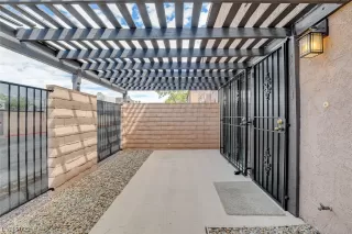 Photo #3: 2520128 Listing