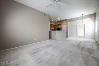 Photo #2: 2520130 Listing