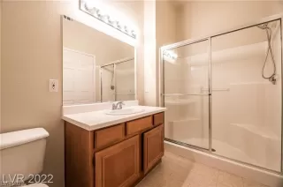 Photo #5: 2520130 Listing