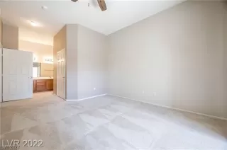 Photo #6: 2520130 Listing