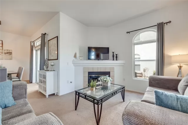 MLS: 2520131 Condo For Sale