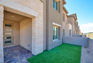 Photo #3: 2520139 Listing 