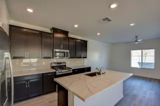 Photo #4: 2520139 Listing 