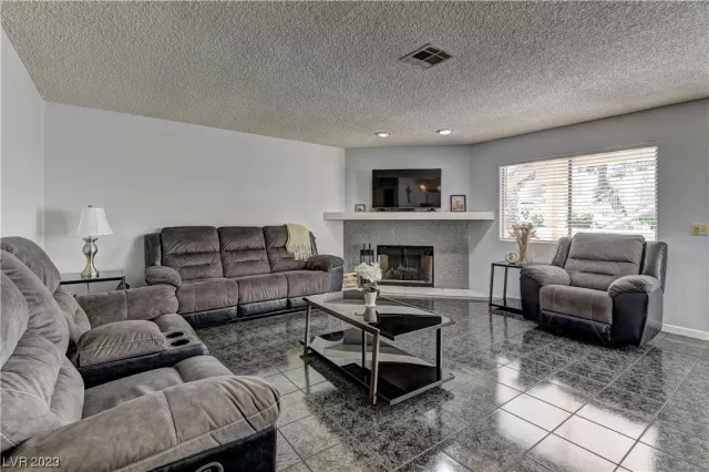 MLS: 2520175 Condo For Sale