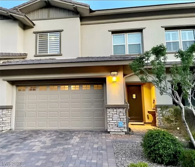 MLS: 2520207 Condo For Sale