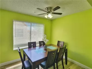 Photo #6: 2520217 Listing