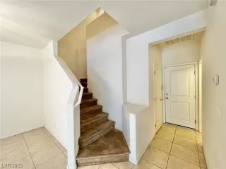 Photo #5: 2520232 Listing 