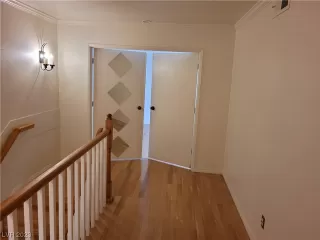 Photo #6: 2520277 Listing