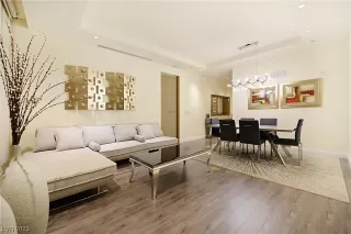 Photo #2: 2520280 Listing 