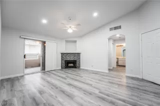 Photo #6: 2520313 Listing 