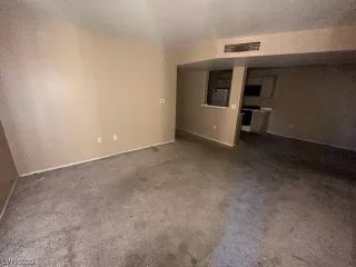 Photo #2: 2520326 Listing 