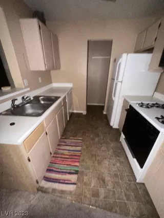 Photo #6: 2520326 Listing 