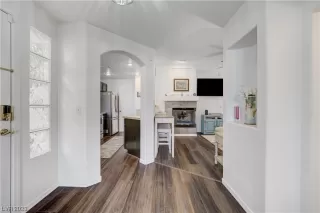 Photo #6: 2520341 Listing 