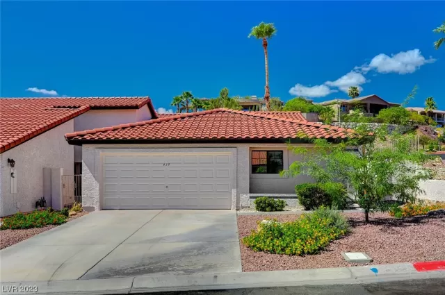 MLS: 2520362 Condo For Sale