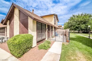 Photo #1: 2520383 Listing 