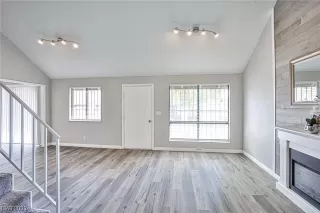 Photo #6: 2520383 Listing 