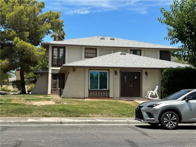 MLS: 2520401 Condo For Sale