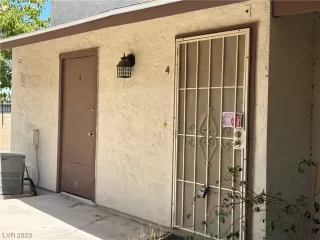 Photo #1: 2520401 Listing 