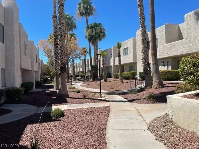 MLS: 2520411 Condo For Sale