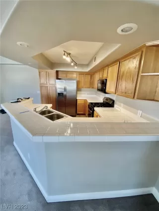 Photo #2: 2520444 Listing 