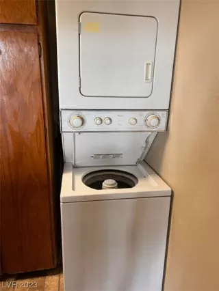 Photo #2: 2520464 Listing 