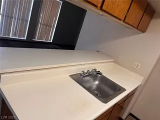 Photo #3: 2520464 Listing 