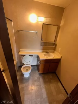 Photo #5: 2520464 Listing 