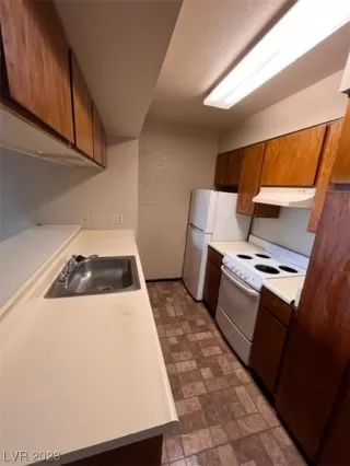 Photo #6: 2520464 Listing 